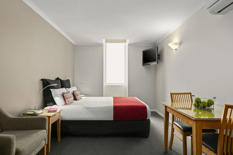 Quest Waterfront Serviced Apartments - Events Australia 4