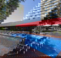 Royal On The Park - Tourism Bookings