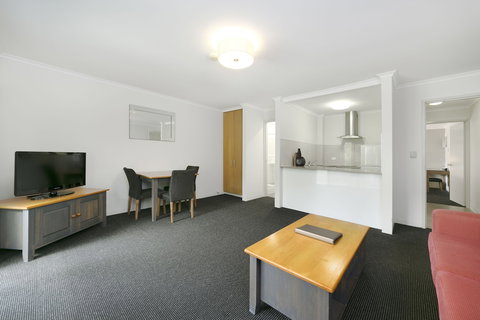Mt Ommaney Hotel Apartments - Events Australia 6