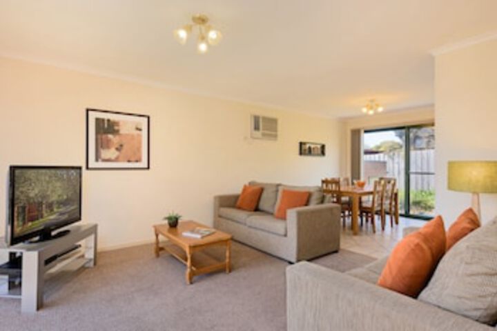 Syndal VIC Accommodation Europe
