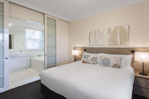 Oaks Cypress Lakes Resort - Events Australia 6