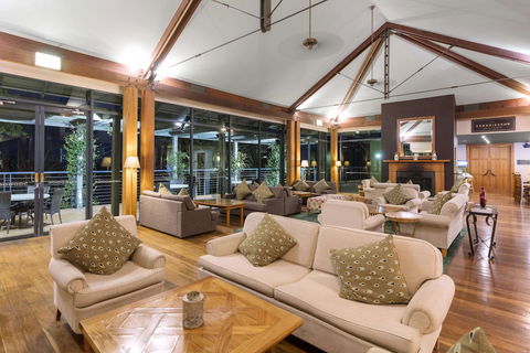 Oaks Cypress Lakes Resort - Events Australia 1