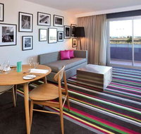 Mercure Melbourne Treasury Gardens - Events Australia