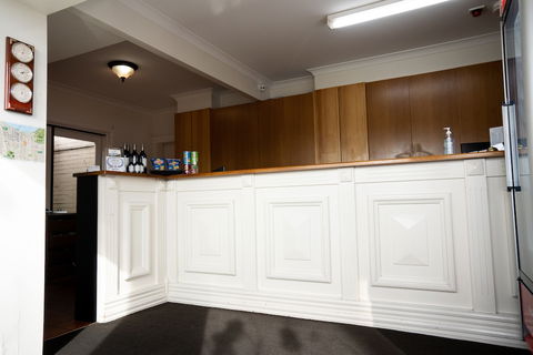 Admiralty Inn - Events Australia 1