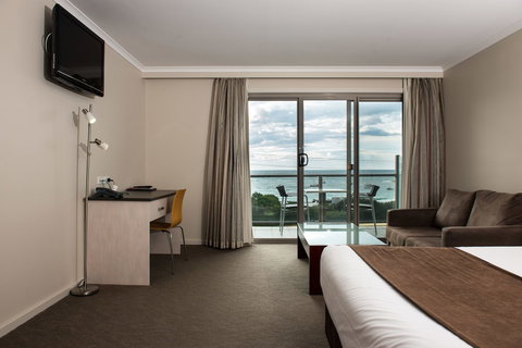 Beachfront At Bicheno - Events Australia 5