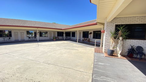Sapphire City Motor Inn, Inverell - Tourism Bookings 4