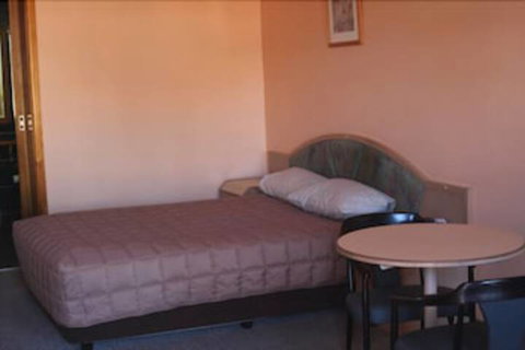 Nandewar Motor Inn - Accommodation Europe 2