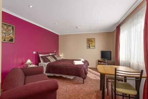 North East Rest Awhile Bed & Breakfast - Tourism Bookings 7