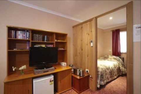 North East Rest Awhile Bed & Breakfast - Tourism Bookings 5