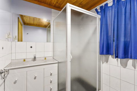 North East Rest Awhile Bed & Breakfast - Tourism Bookings 6