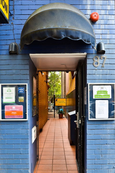 Blue Parrot Backpackers - Tourism Bookings 0
