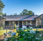 Stoneleigh Cottage Bed  Breakfast - Events Australia