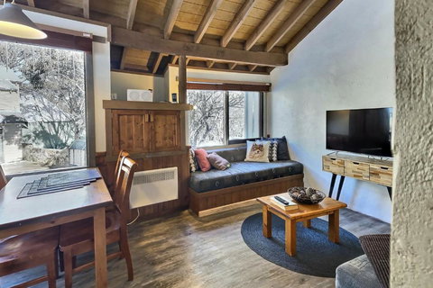 Merrigang Chalet Dinner Plain - Events Australia 7