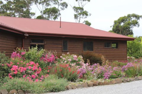 Eagles Roost Farmstay B & B - Events Australia 0