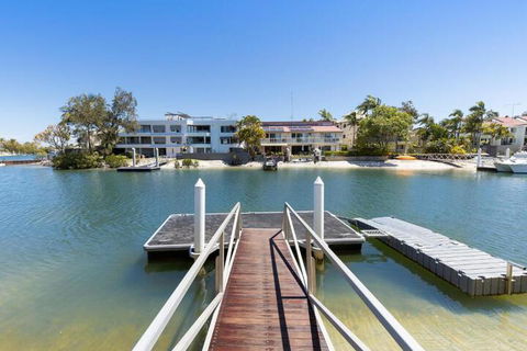 24 Cooran Court - Events Australia 5