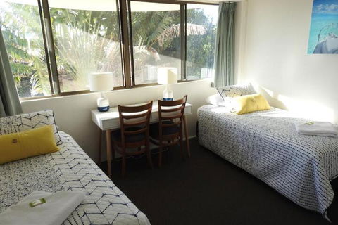 Placid Waters Holiday Apartments - Accommodation Europe 3