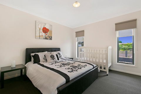 Palm Grove Beach House Dromana - Accommodation Europe 4
