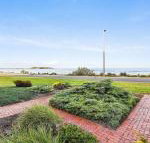 By The Sea Franklin Beachfront Apartment WiFi - Events Australia