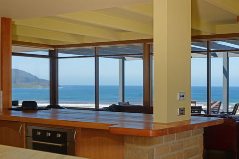 Cloudy Bay Villa - Events Australia 1