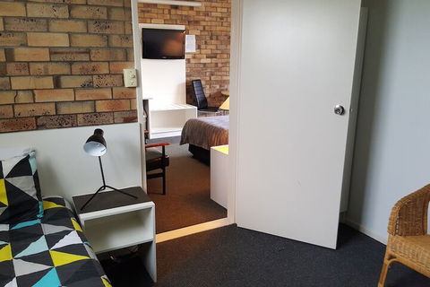 Centre Point Mid City Motor Inn - Tourism Bookings 5