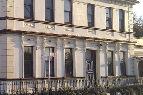 The Bank Guesthouse Glen Innes - Events Australia 4