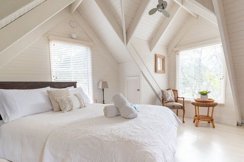 ARCADIA - The Barn Cottage & Rosehill Cottage - Events Australia 5