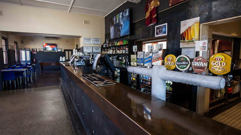 Beadon Bay Hotel - Events Australia 4