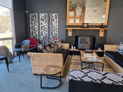 Tumbarumba Motel & Elms Restaurant - Tourism Bookings 5