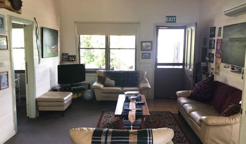 Port Campbell Guesthouse & Flash Packers - Events Australia 6
