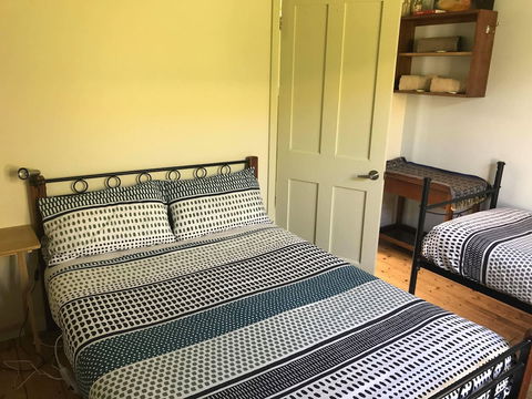 Port Campbell Guesthouse & Flash Packers - Events Australia 5
