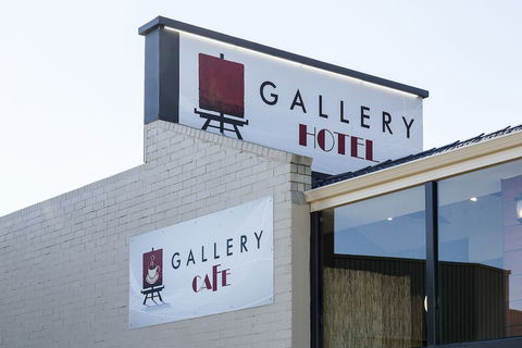 Gallery Hotel - Accommodation Europe 0