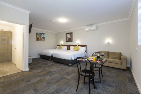 Gallery Hotel - Accommodation Europe 6