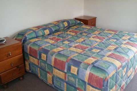 Augathella Palms Motel - Tourism Bookings 6