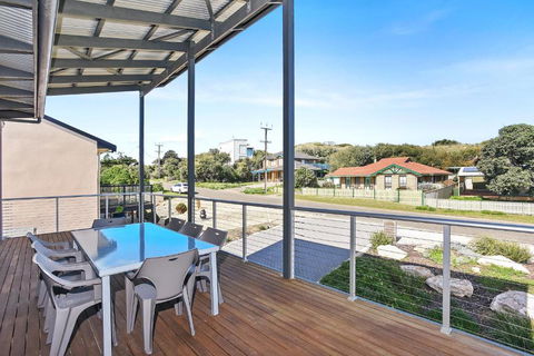 RiverSea Goolwa Beachhouse WiFi Pet Friendly - Events Australia 6