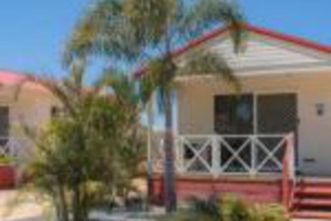 Outback Oasis Caravan Park - Events Australia 0