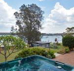The House on the Lake at Fishing Point Lake Macquarie honestly put the line in  catch fish - Tourism Bookings