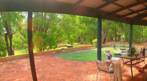 Yallingup Pet Friendly Bush Retreat - Accommodation Europe 3