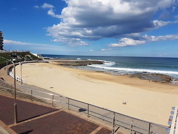 Newcastle Short Stay Apartments - Sandbar Newcastle Beach - Accommodation Europe 1