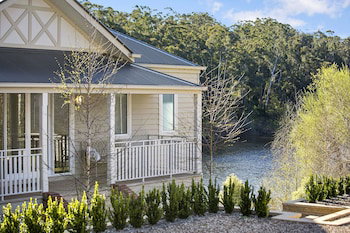 Lakes Edge - Events Australia 3