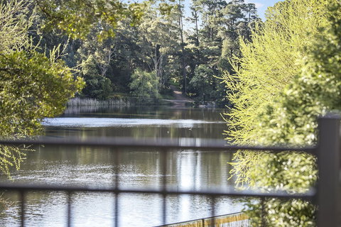 Lakes Edge - Events Australia 1