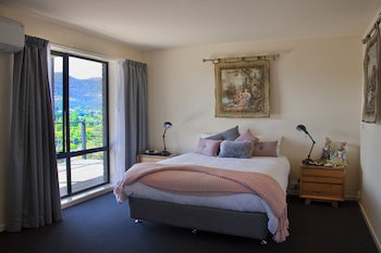 New Norfolk Apartments - Events Australia 5