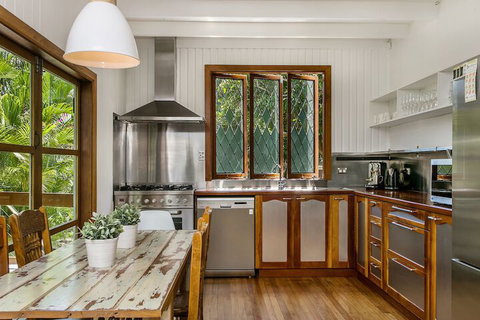 A PERFECT STAY - Sweethaven - Events Australia 2