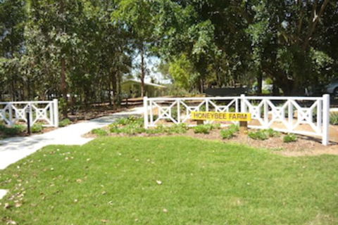 Honeybee Country Accommodation - Events Australia 1