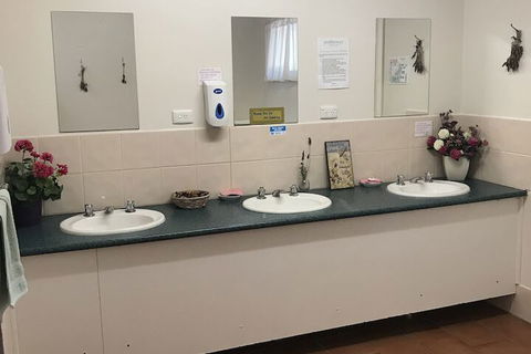 Padthaway Caravan Park - Events Australia 6