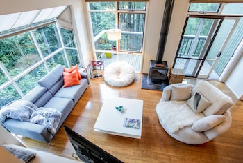 Treetop Stay - Events Australia 3