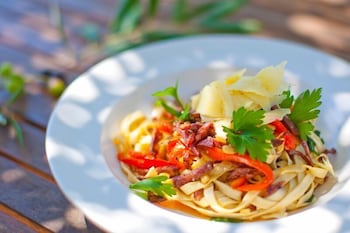 Olio Bello Lakeside Glamping - Events Australia 4