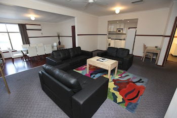 Macquarie Cottage - Events Australia 0