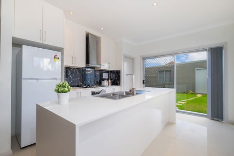 Auspan Guest House - Events Australia 0