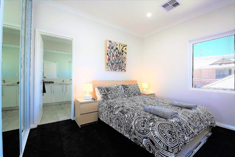 Harbour Views At Mindarie Marina - Events Australia 5