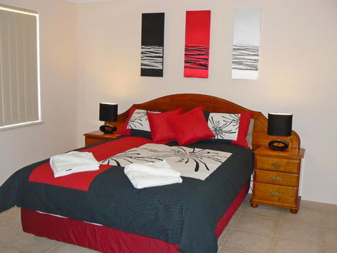 Geraldton Luxury Vacation Home With Free Netflix - Events Australia 2